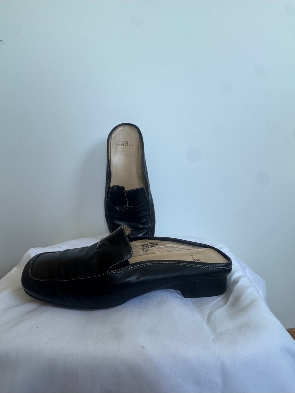 AK Anne Klein Black Leather Mules Driving Loafers Contrast Stitch 90s Y2K 7.5 M